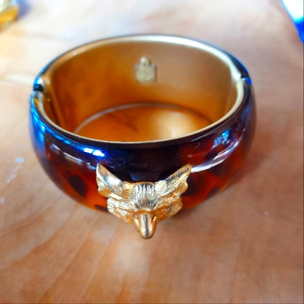 Lisi Lerch Faux Tortoise shell bracelet with gold fox head.